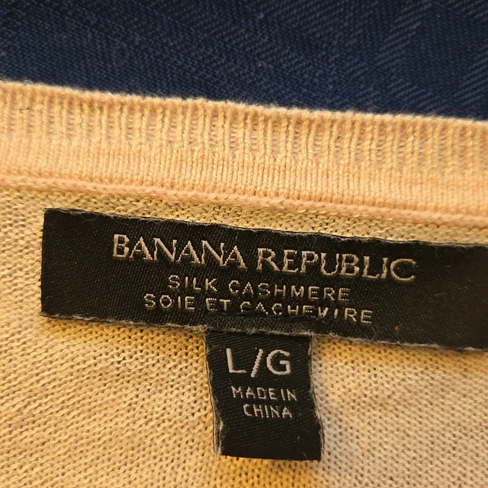 Banana Republic Petal Pink Sweater, L - Picture 2 of 3